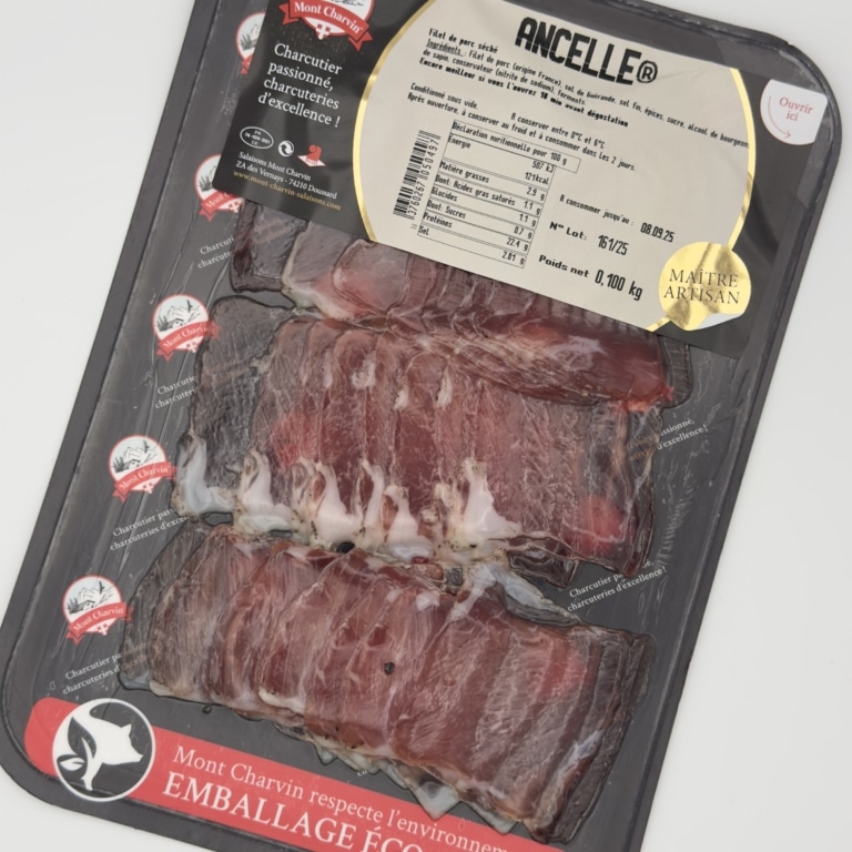 L'ancelle en tranches